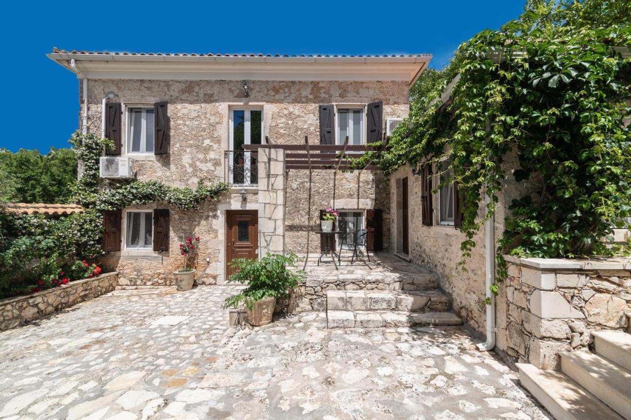 Villa Callisto- Elegant Restored Villa With Pool Yírion Exteriör bild